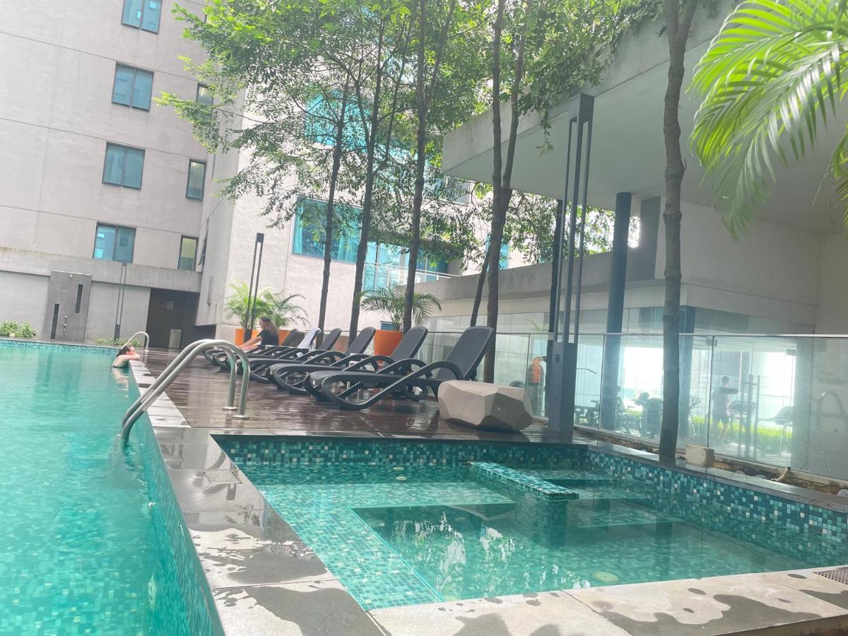 Mercu Summer Suite Klcc By Minshuku Kuala Lumpur Exterior foto